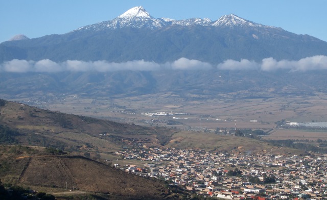 volcan-y-ciudad-guzman